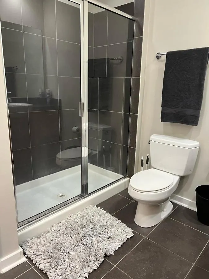 Uptown Gem Spacious Condo With Parking-Wifi-10 Min Walk To Spectrum Center تشارلوت الولايات المتحدة الأمريكية